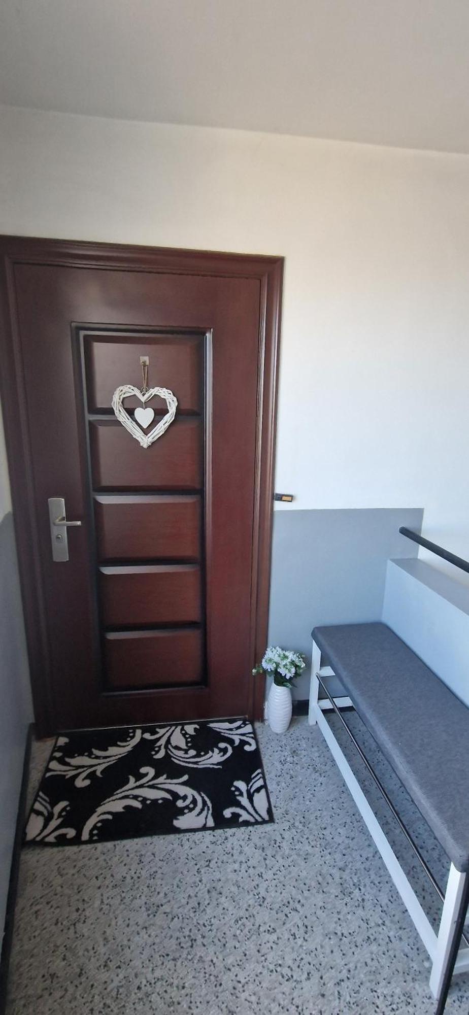 Black And White Apartment Karlovo Exterior foto