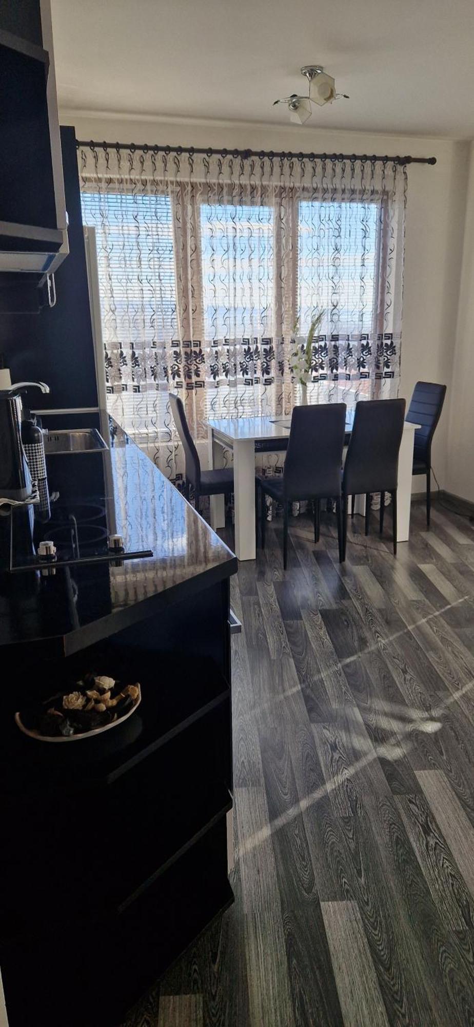 Black And White Apartment Karlovo Exterior foto